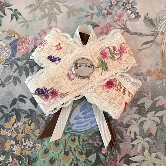 Handmade Cameo Bow Pin/Brooch For Tote Bags, Purse, Sweater Cottagecore Upcycled - Picture 6 of 11